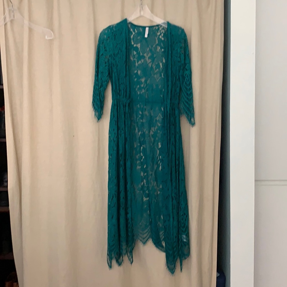 Teal & Lacey!